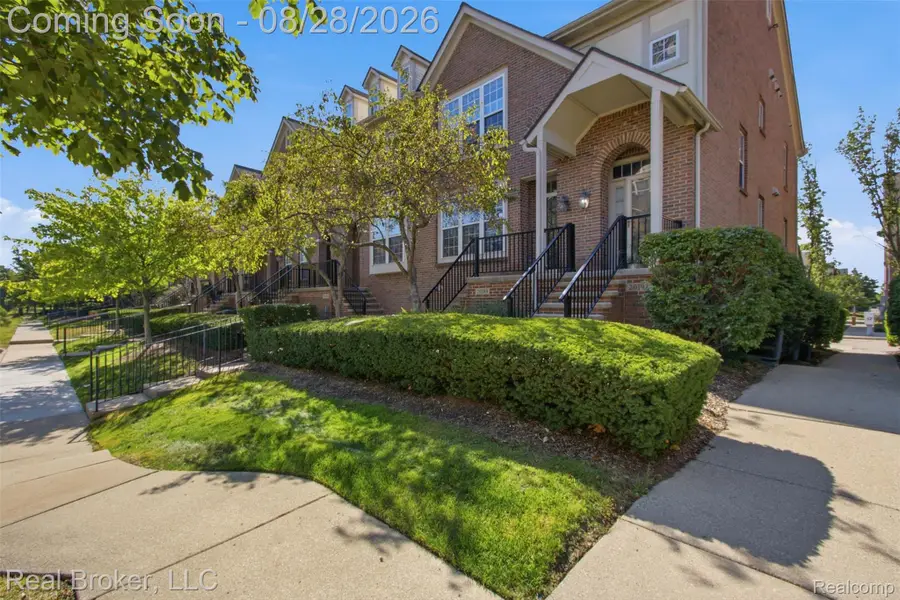 20189 Rodeo Court, Southfield, MI 48075 - #2