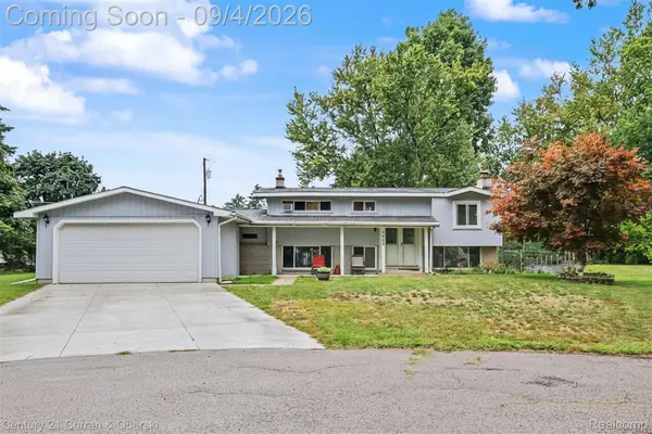 1869 Middle Trail Road, CommerceTwp, MI 48390