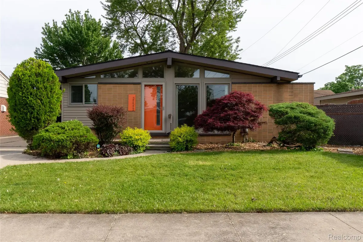 21512 Briarcliff Street, Saint Clair Shores, MI 48082 - #1