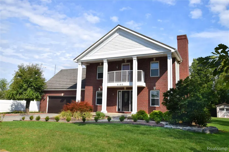 2182 Wiggins Road, Fenton, MI 48430 - #2