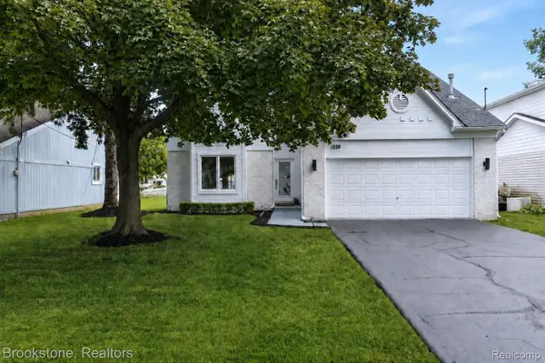 1839 Rustic, KeegoHarbor, MI 48320