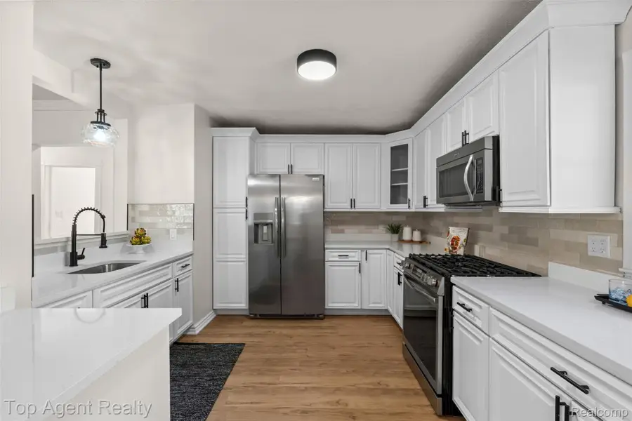 22228 Bon Heur Street, Saint Clair Shores, MI 48081 - #3