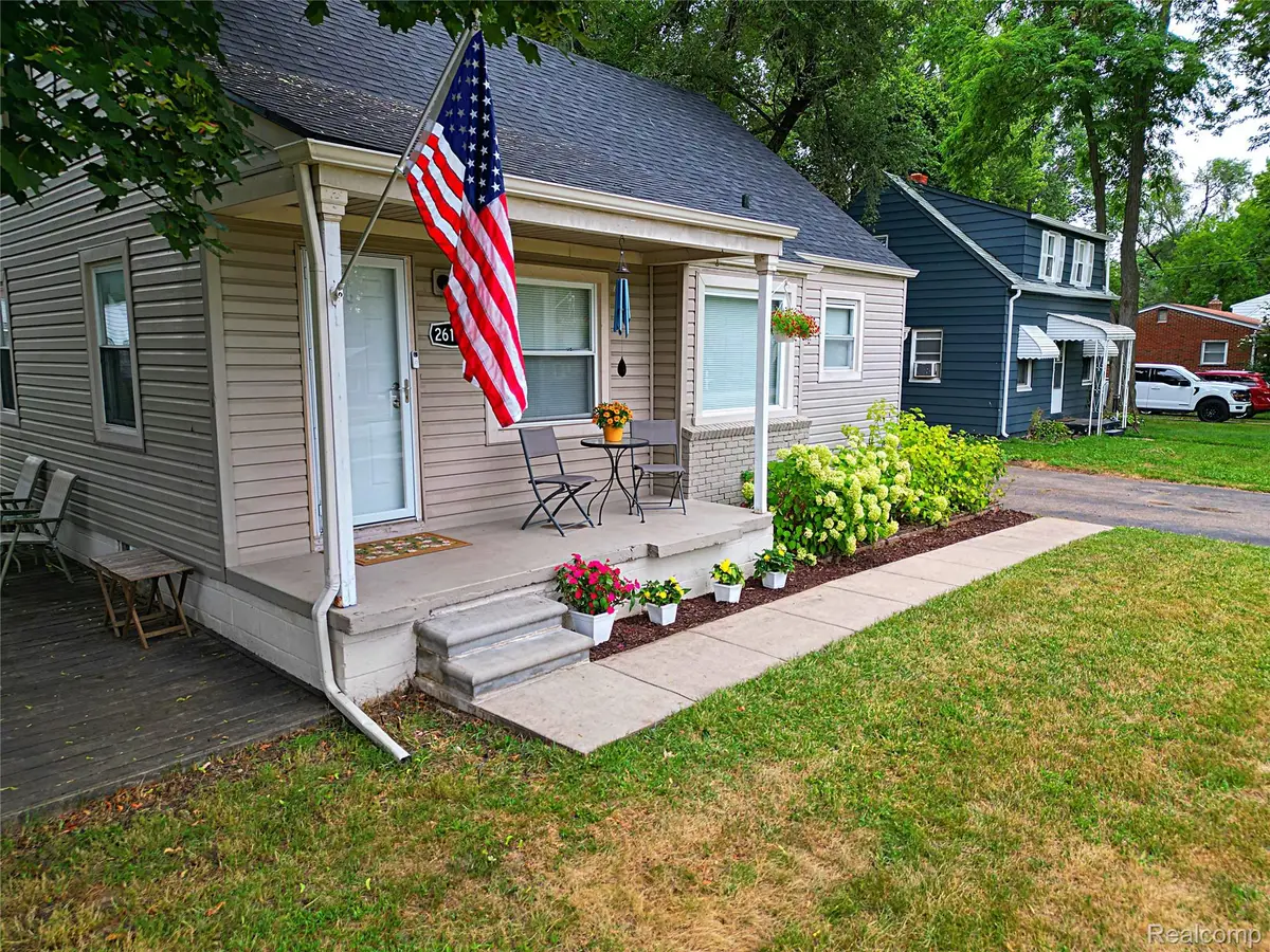 26100 Southwestern Highway, Redford, MI 48239 - #1