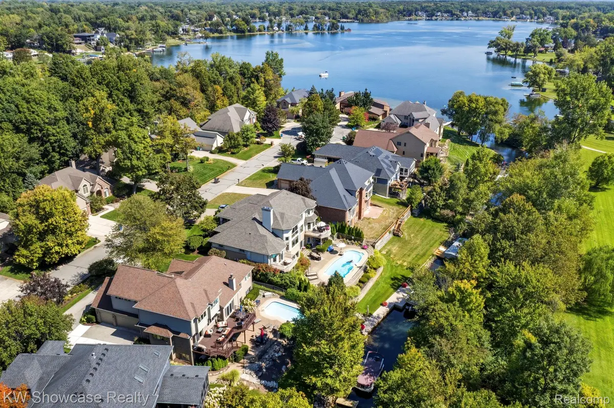 1539 Wandrei Court, Commerce Township, MI 48382 - #1