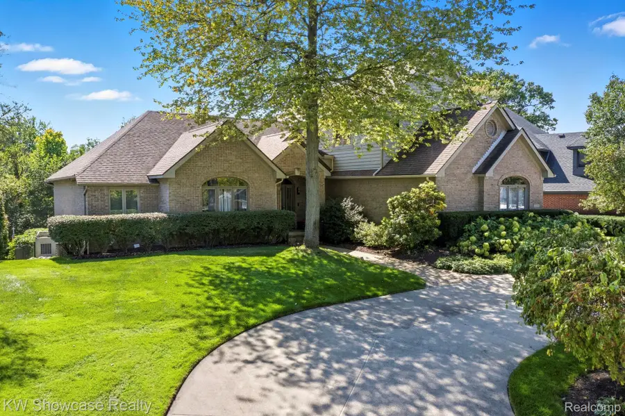 1539 Wandrei Court, Commerce Township, MI 48382 - #2