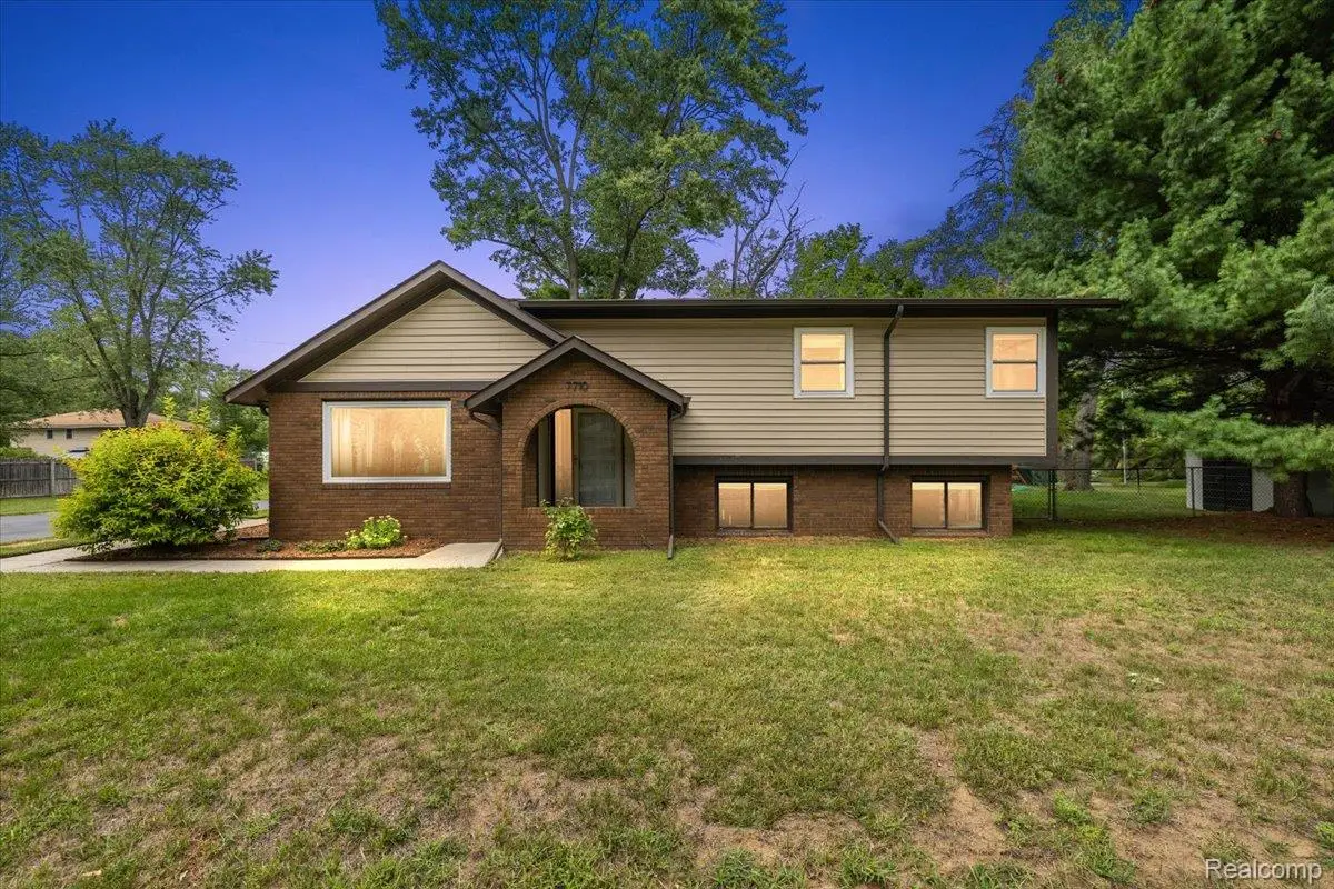 7710 Richardson Road, West Bloomfield, MI 48323 - #1