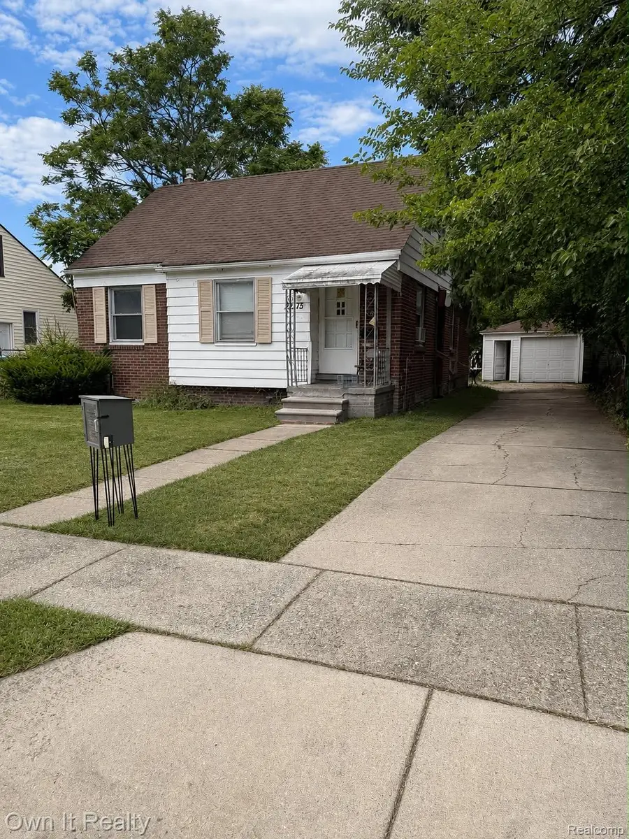 22175 Boulder Avenue, Eastpointe, MI 48021 - #2