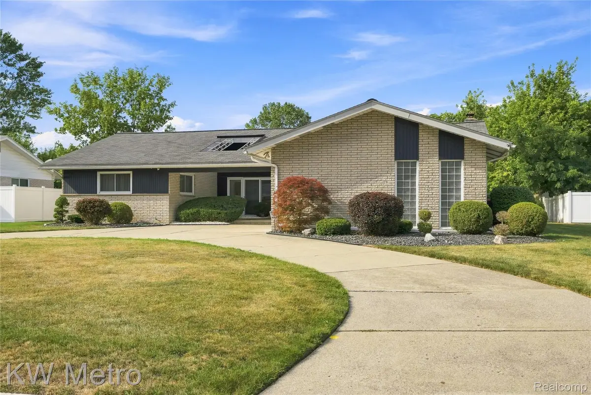 17700 Adrian Road, Southfield, MI 48075 - #1
