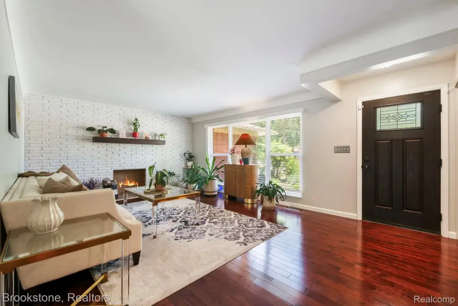 26095 Rangemore Street, Southfield, MI 48033 - #3