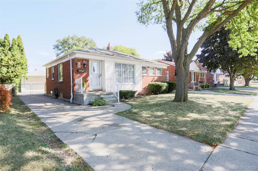 18441 Frazho Road, Roseville, MI 48066 - #3