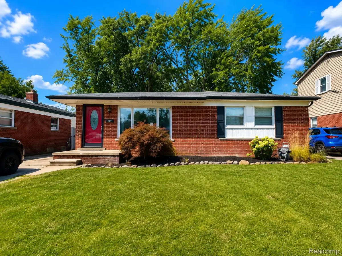 1507 E Windemere Avenue, Royal Oak, MI 48073 - #1