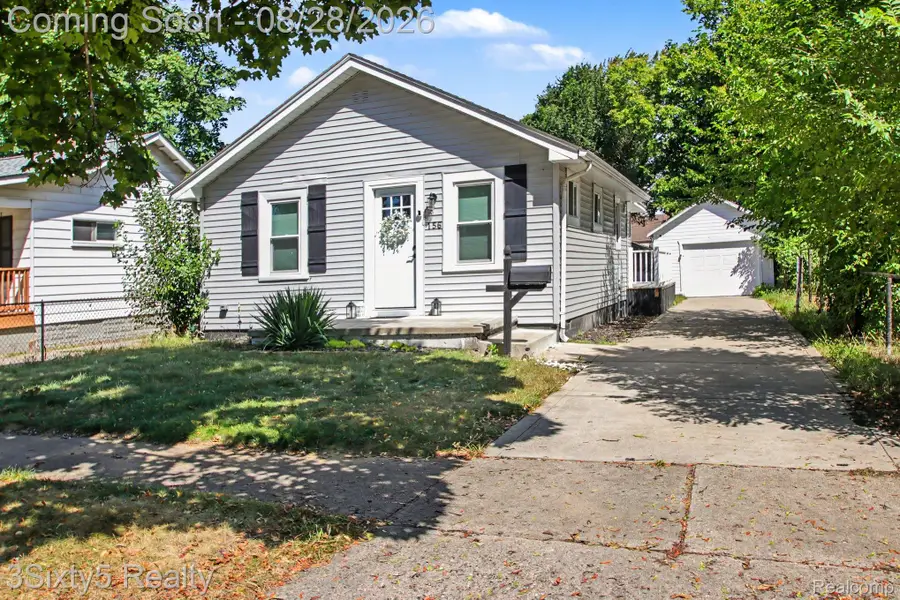 156 W Brickley Avenue, Hazel Park, MI 48030 - #3