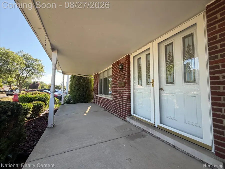 3650 Byrd Drive, Sterling Heights, MI 48310 - #2