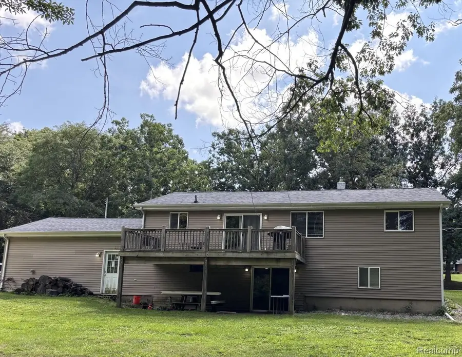 12389 White Lake Road, Fenton, MI 48430 - #3