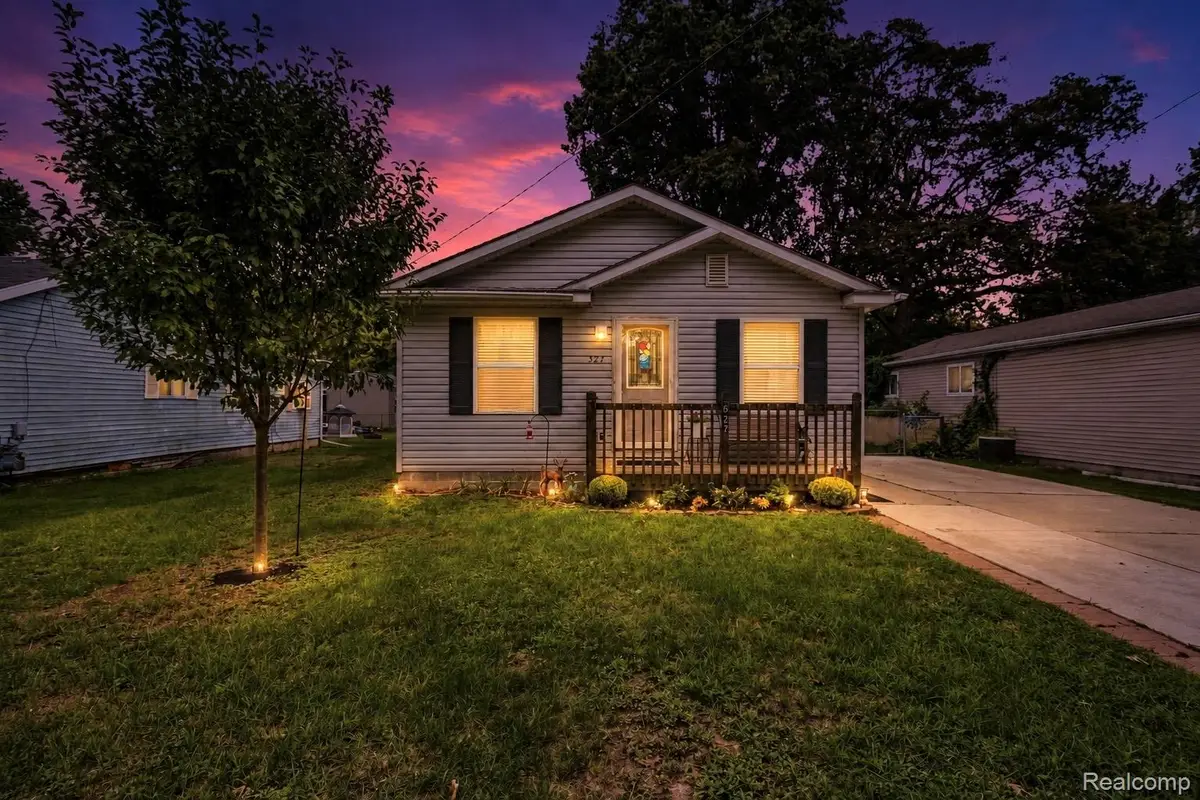 527 Fassett Street, Algonac, MI 48001 - #1