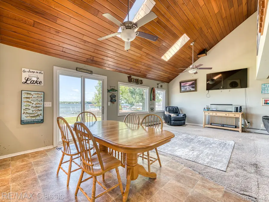 425 E East Shore Drive, Whitmore Lake, MI 48189 - #3