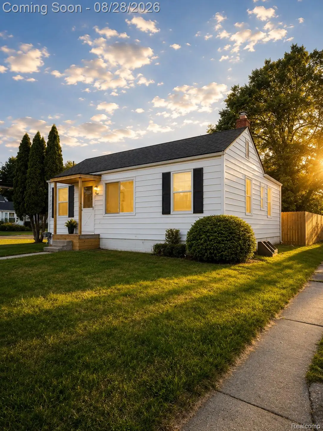 948 Hubbard Avenue, Flint, MI 48503 - #1