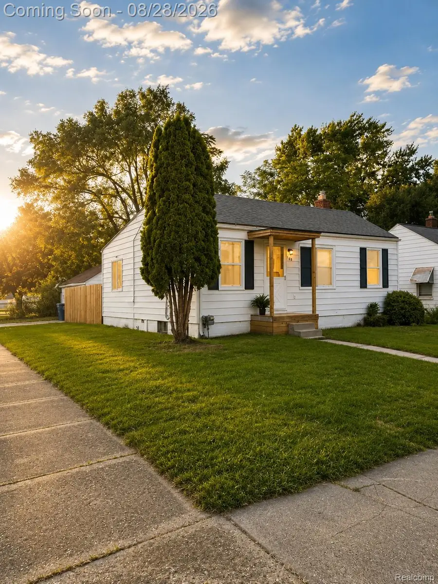 948 Hubbard Avenue, Flint, MI 48503 - #2