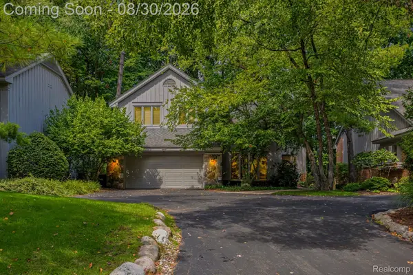 4901 Fairway Ridge Circle, WestBloomfield, MI 48323