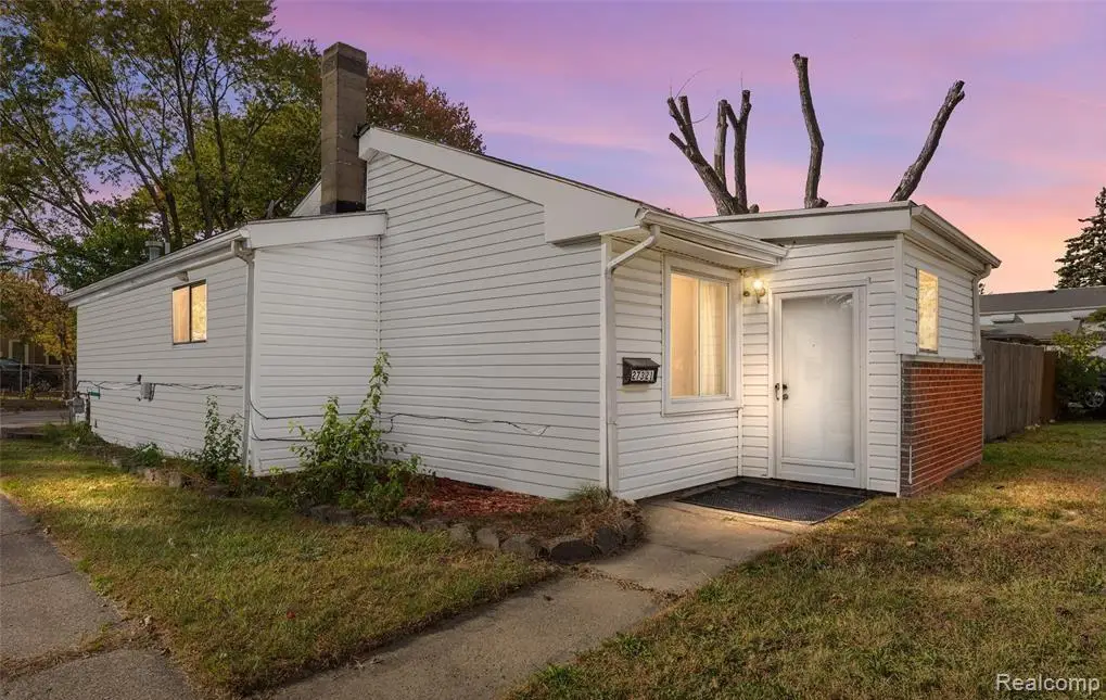 27321 Baldwin Ave Avenue, Warren, MI 48092 - #1