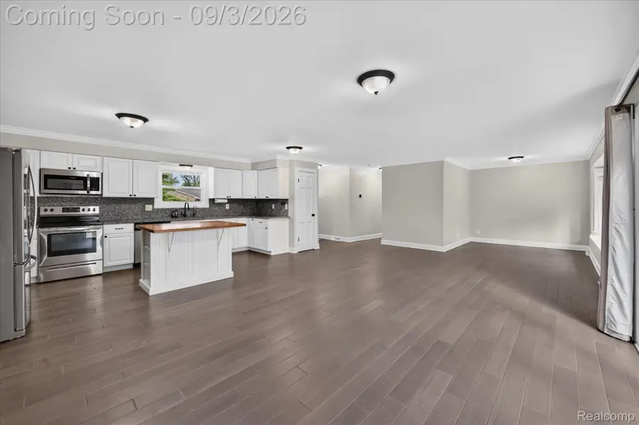 6215 Anavista Drive, Flint, MI 48507 - #3