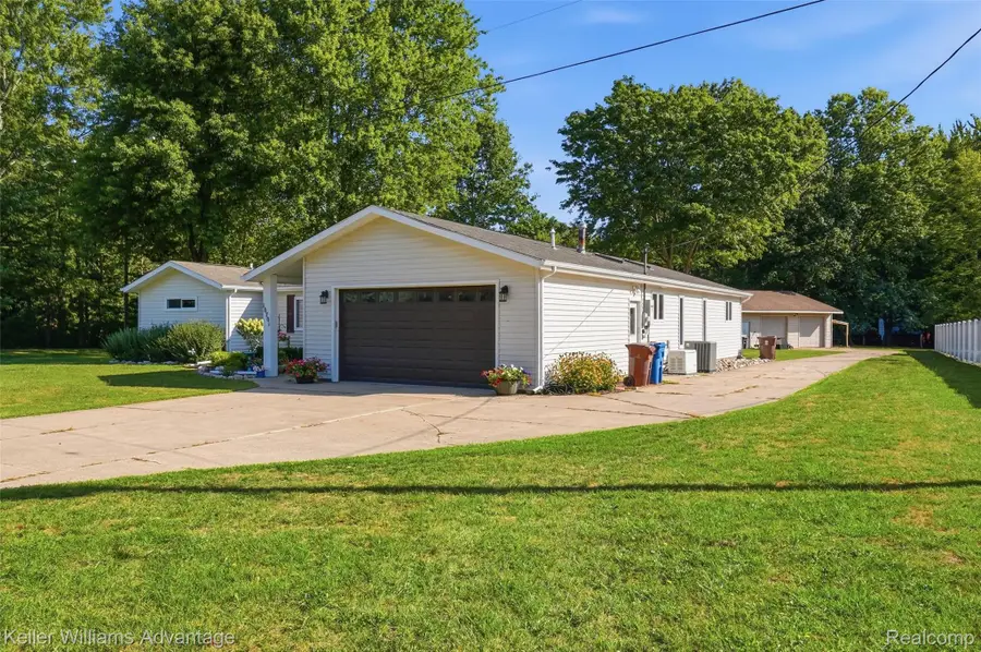 18701 Savage Road, Belleville, MI 48111 - #2