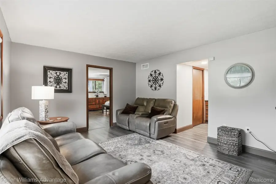 18701 Savage Road, Belleville, MI 48111 - #3