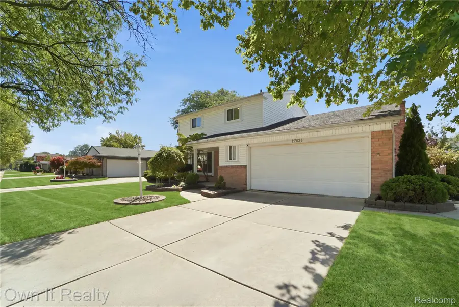 27025 Havelock Drive, Dearborn Heights, MI 48127 - #3