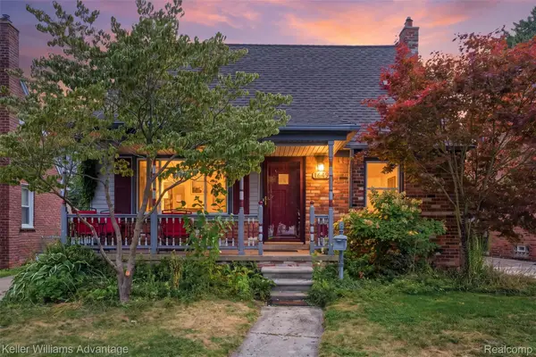 1649 Hollywood Street, Dearborn, MI 48124