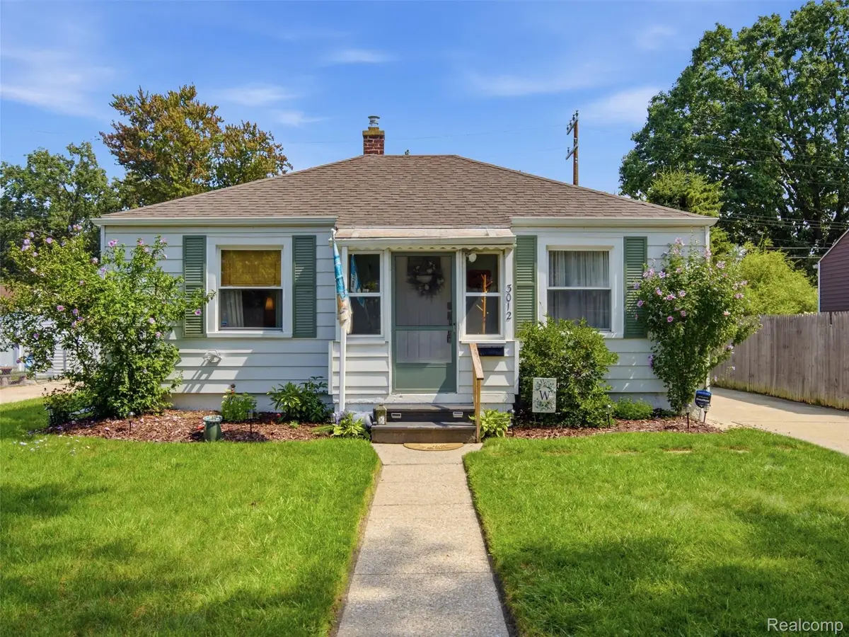 3012 Cooper Avenue, Port Huron, MI 48060 - #1
