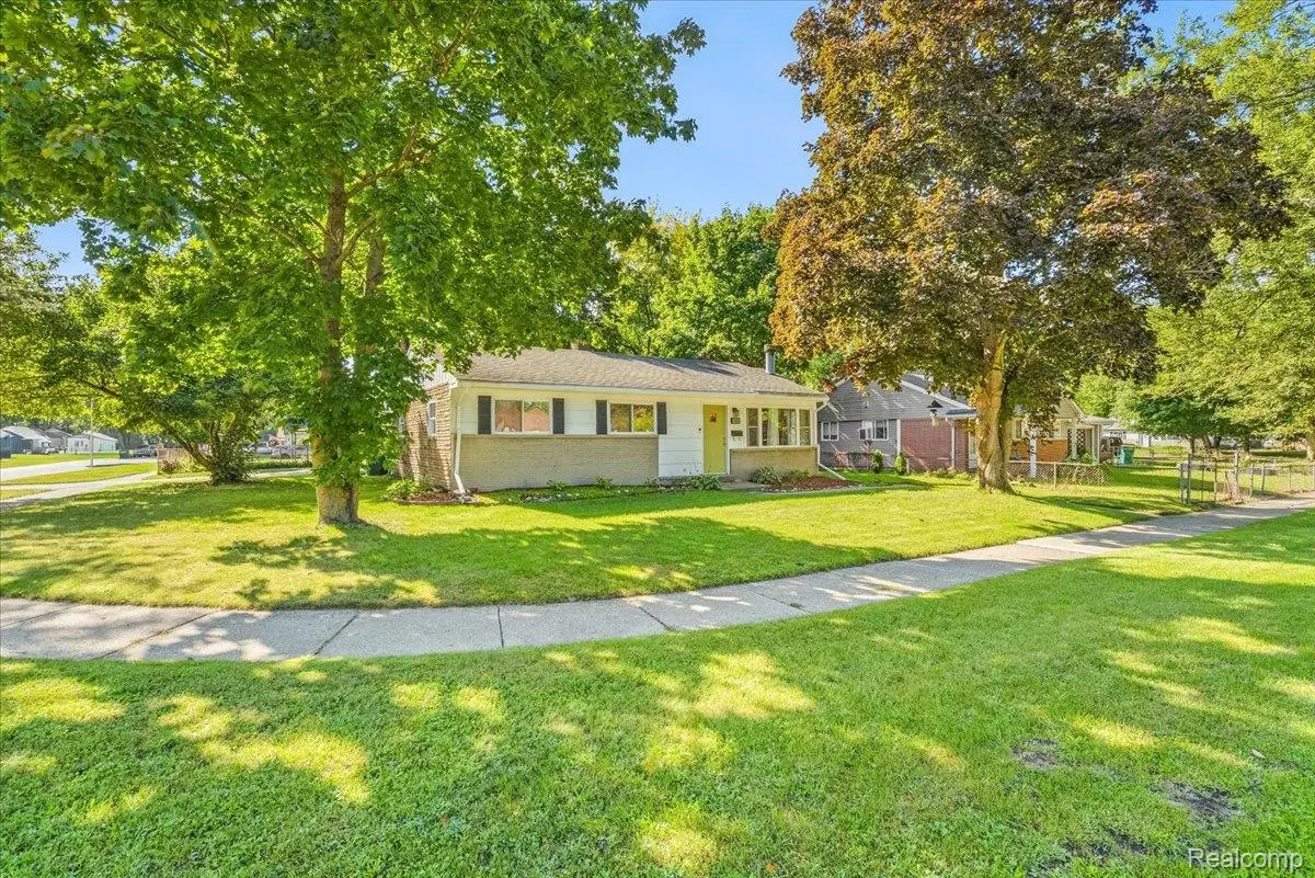 1482 Blossom Avenue, Ypsilanti, MI 48198 - #1