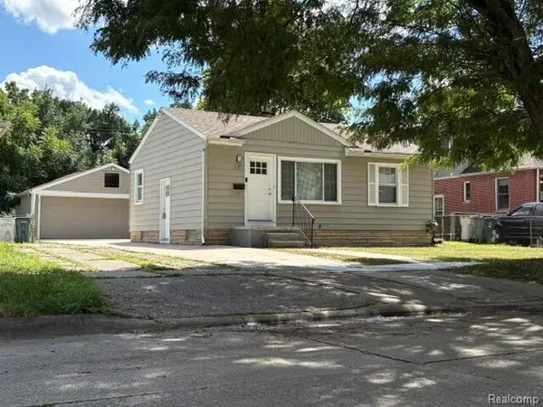 105 W Evelyn Avenue, HazelPark, MI 48030