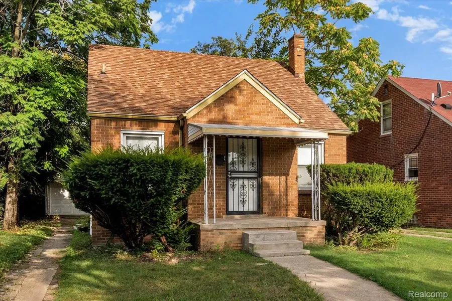18320 Ashton Avenue, Detroit, MI 48219 - #2