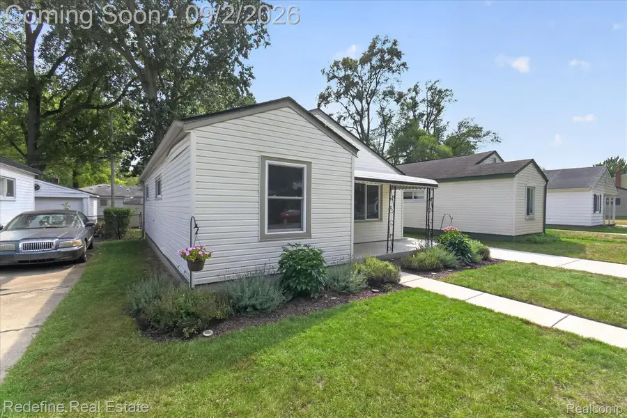 34537 Winslow Street, Wayne, MI 48184 - #3