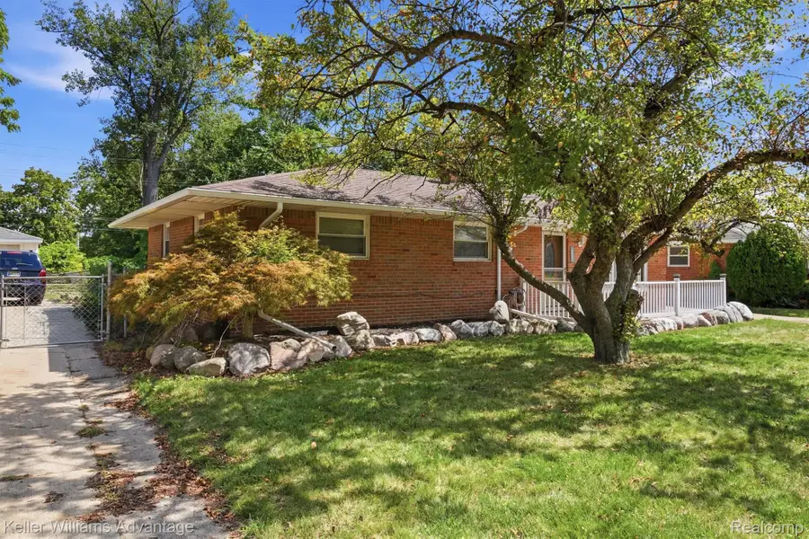 5221 Hayes Street, Wayne, MI 48184 - #3