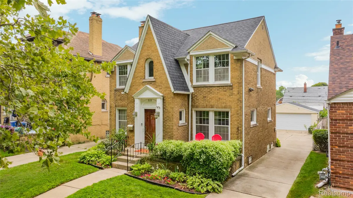 315 Lakewood Street, Detroit, MI 48215 - #1