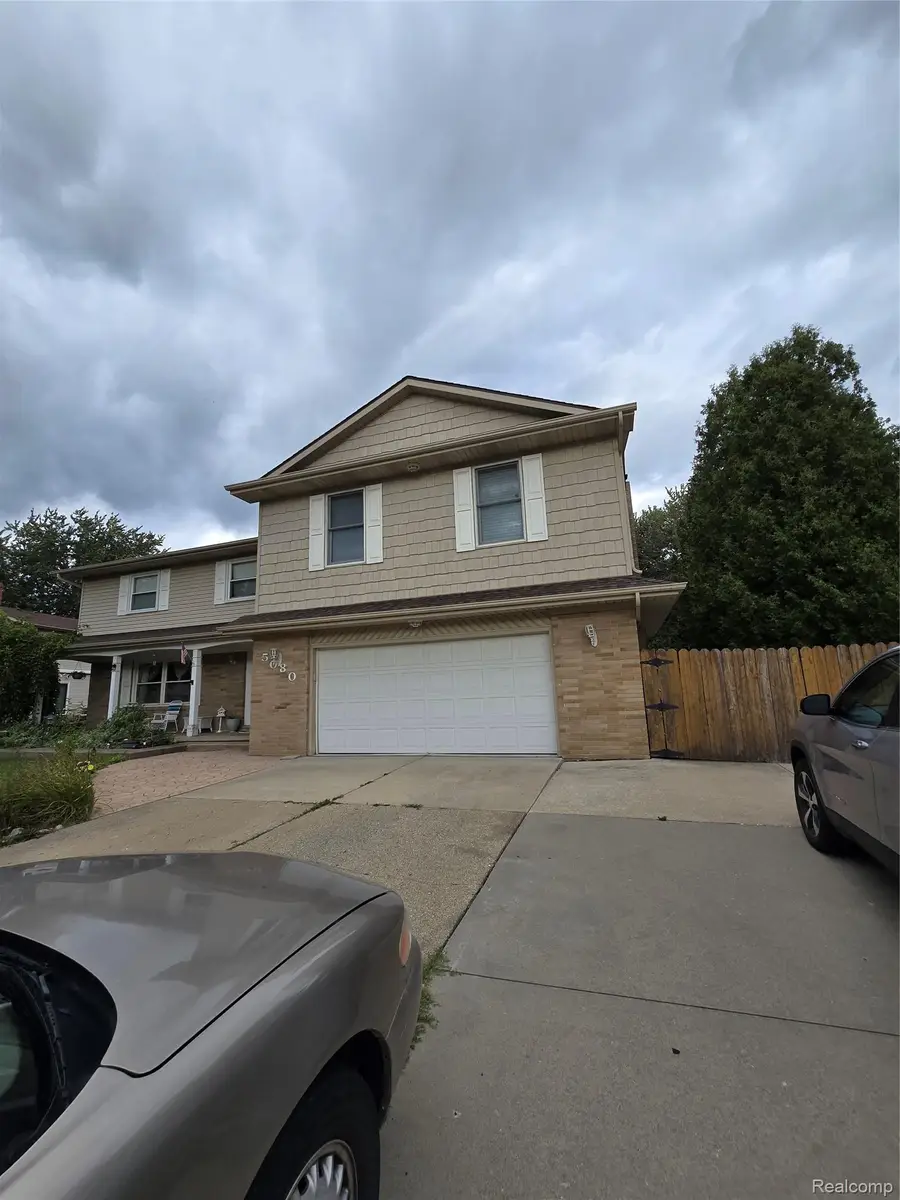 5080 N Georgetown Road, Grand Blanc, MI 48439 - #2