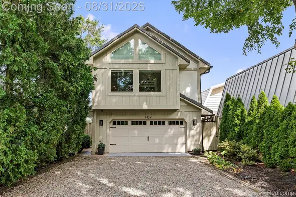 1424 W Oakley Park Road, CommerceTwp, MI 48390