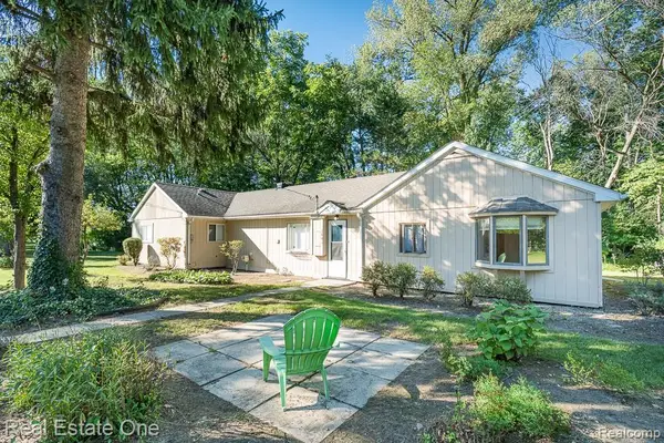 3601 Bendelow Road, RochesterHills, MI 48307