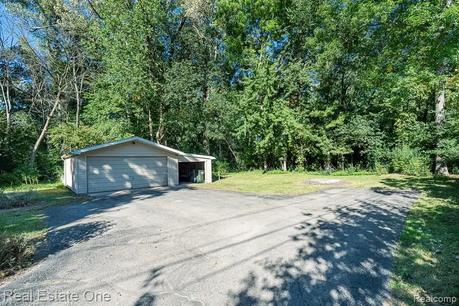 3601 Bendelow Road, Rochester Hills, MI 48307 - #3