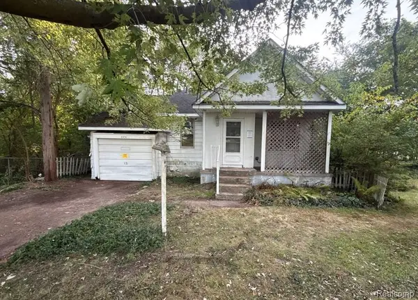 8930 Wayne Road, Romulus, MI 48174