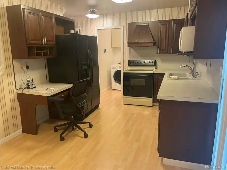 1961 Laurel Oak Drive, Flint, MI 48507 - #3