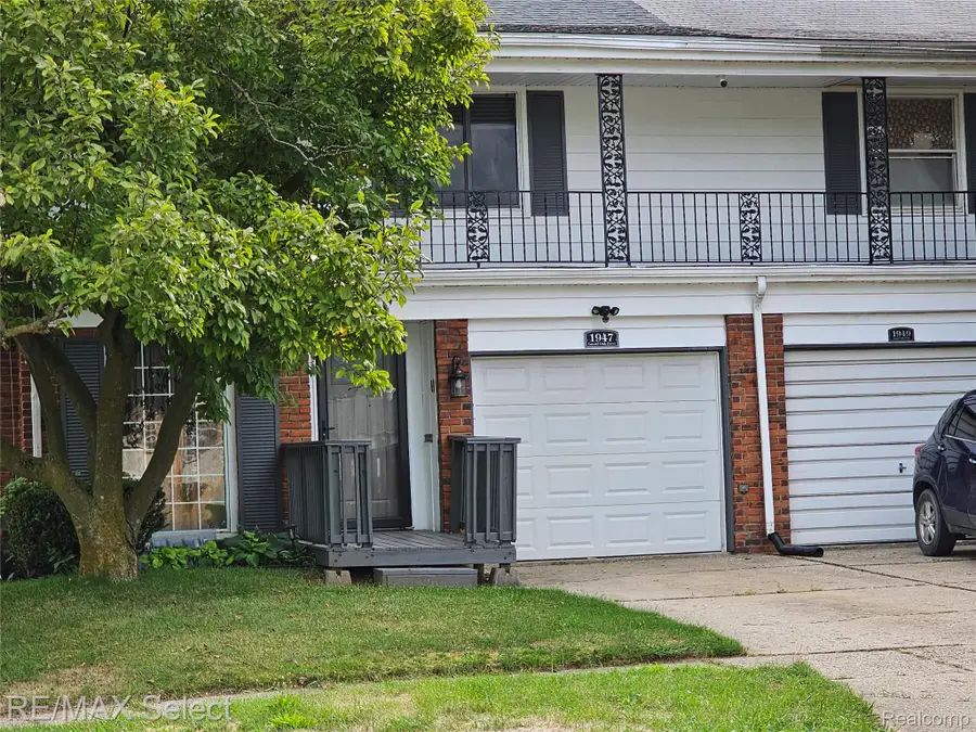 1947 E Laurel Oak Drive Drive, Flint, MI 48507 - #3