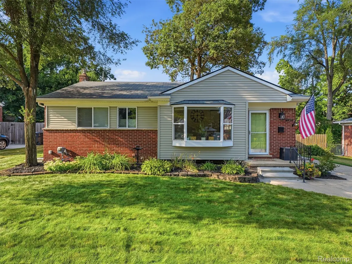 8420 Northfield Boulevard, Oak Park, MI 48237 - #1