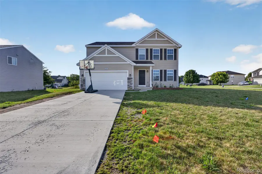 4080 Meadow Walk Boulevard, Grand Blanc, MI 48439 - #3