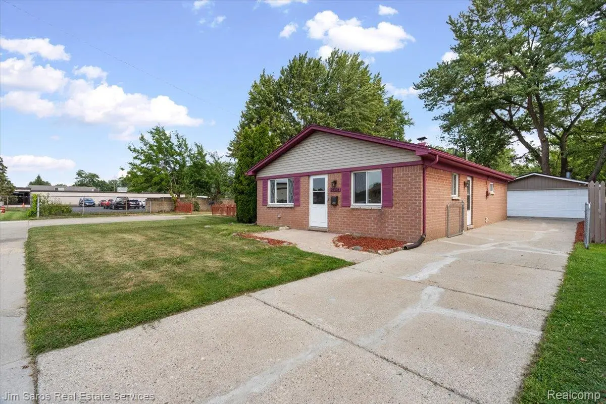22509 Avon Street, Saint Clair Shores, MI 48082 - #1