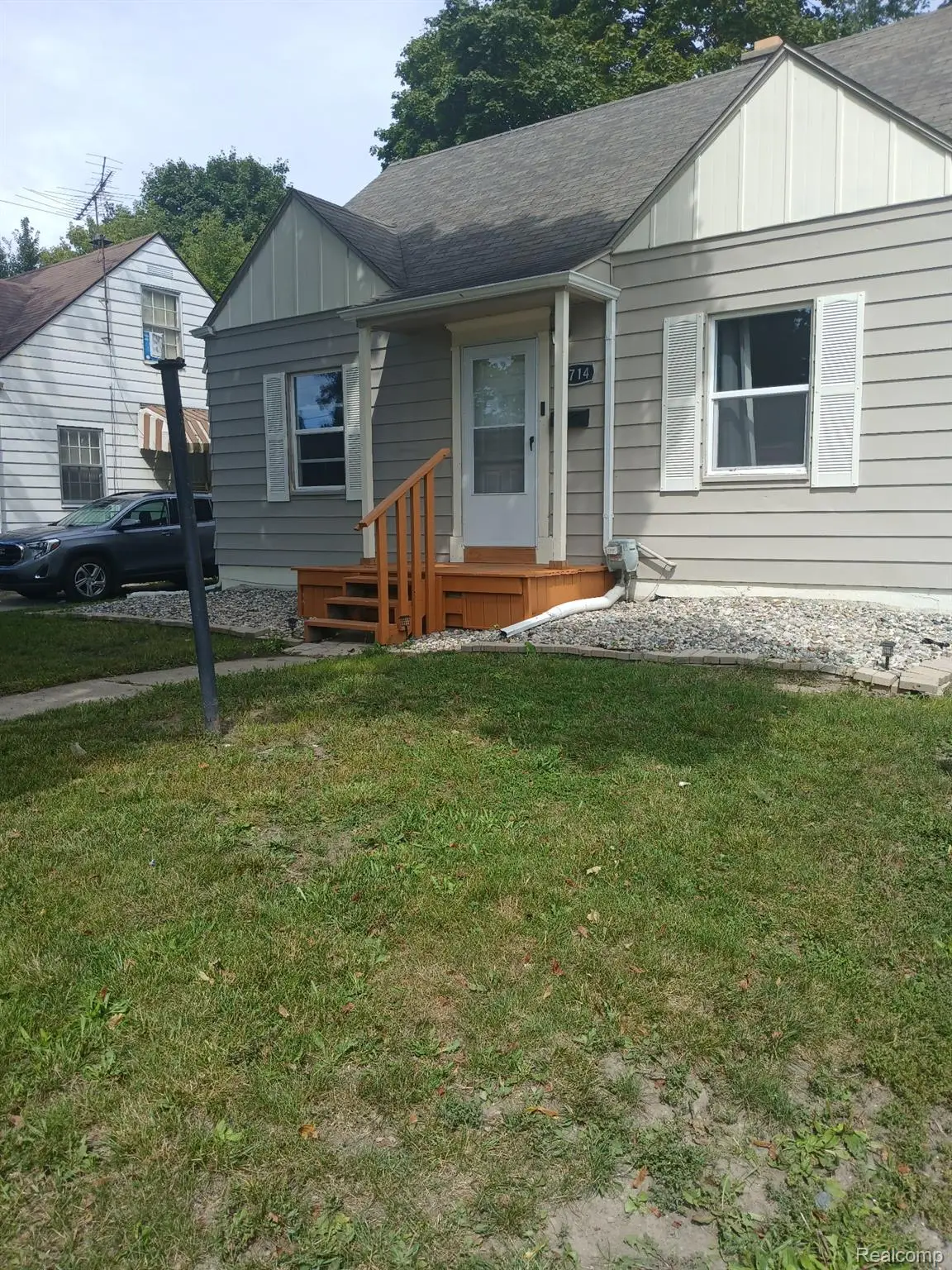 1714 W Jackson Avenue, Flint, MI 48504 - #1