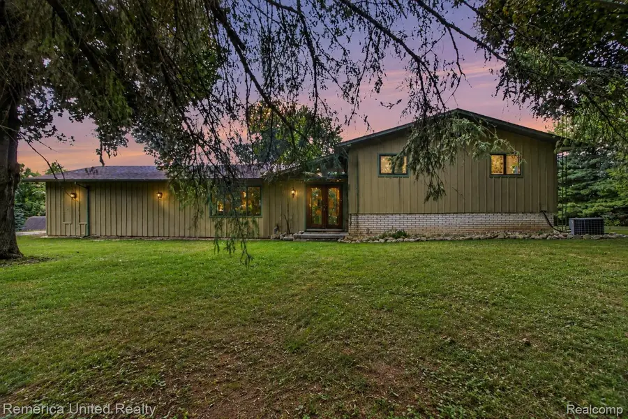 13650 Spencer Road, Milford, MI 48380 - #2