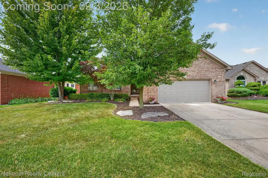 49719 Shenandoah Drive, Macomb, MI 48044 - #2
