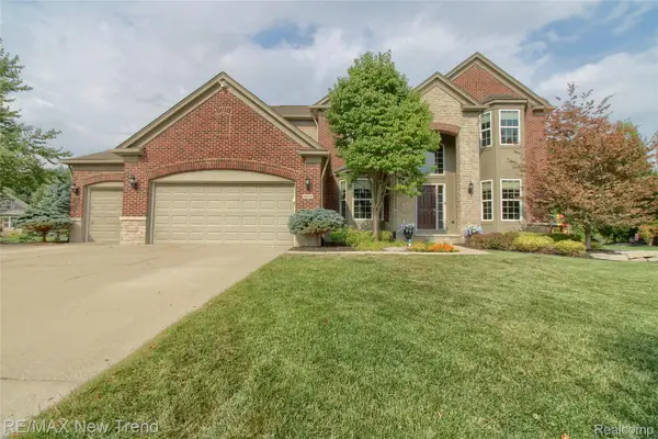 59318 Peters Barn Drive, SouthLyon, MI 48178